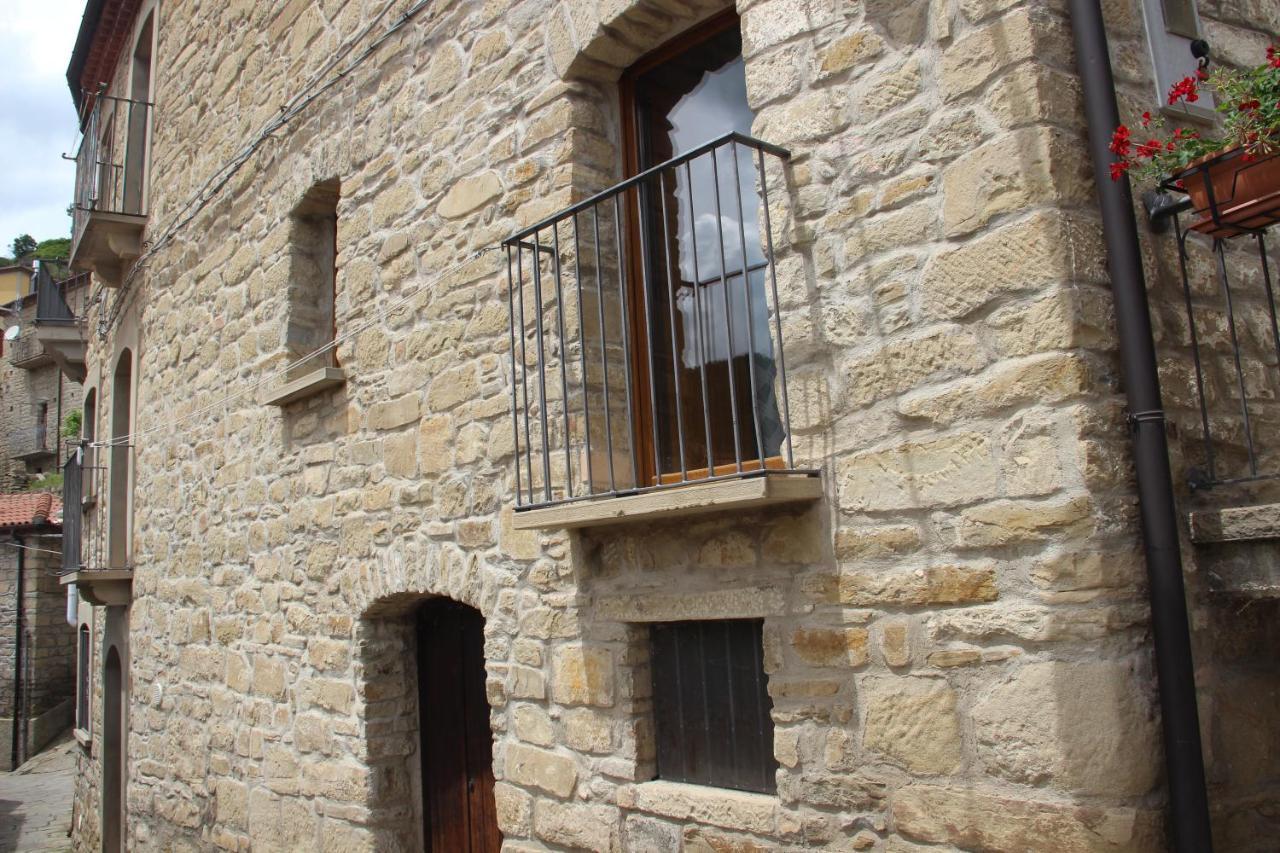 Casa Vacanze Sud E Magia Castelmezzano Bagian luar foto